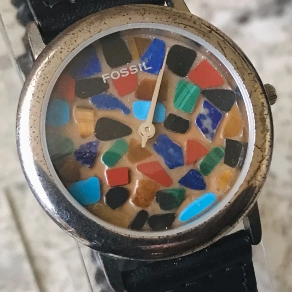 RARE 1992 LARGE CLAY FACE STAIN GLASS FOSSIL SC-5501(000601) WATCH